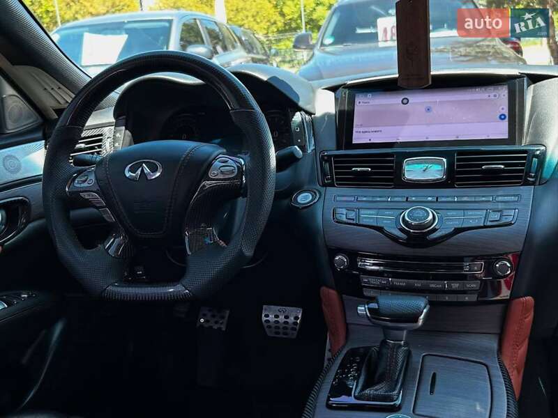 Седан Infiniti Q70 2016 в Кривому Розі