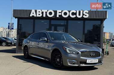 Седан Infiniti Q70 2017 в Киеве