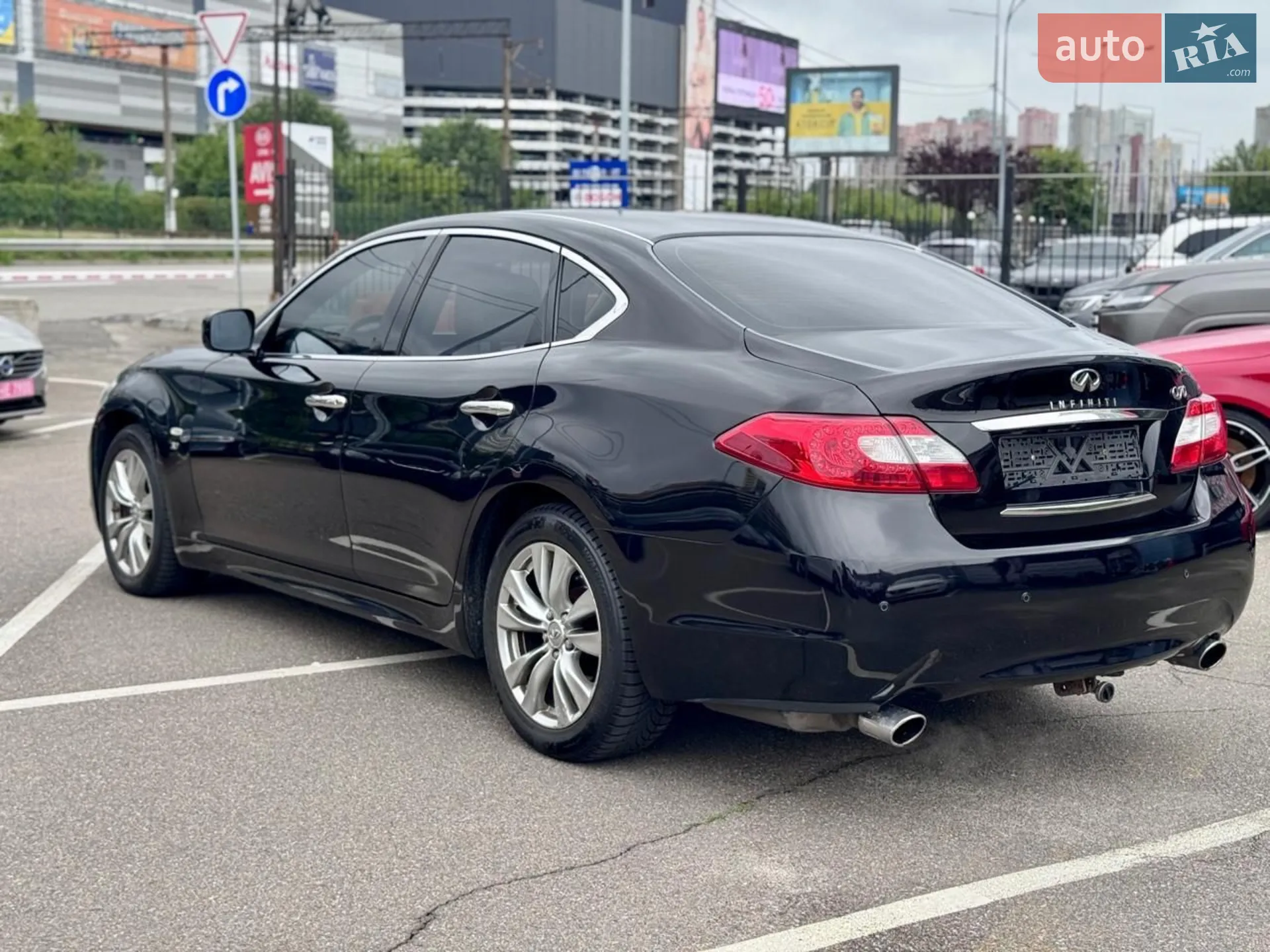 2013 Infiniti Q70 - мініатюра 16