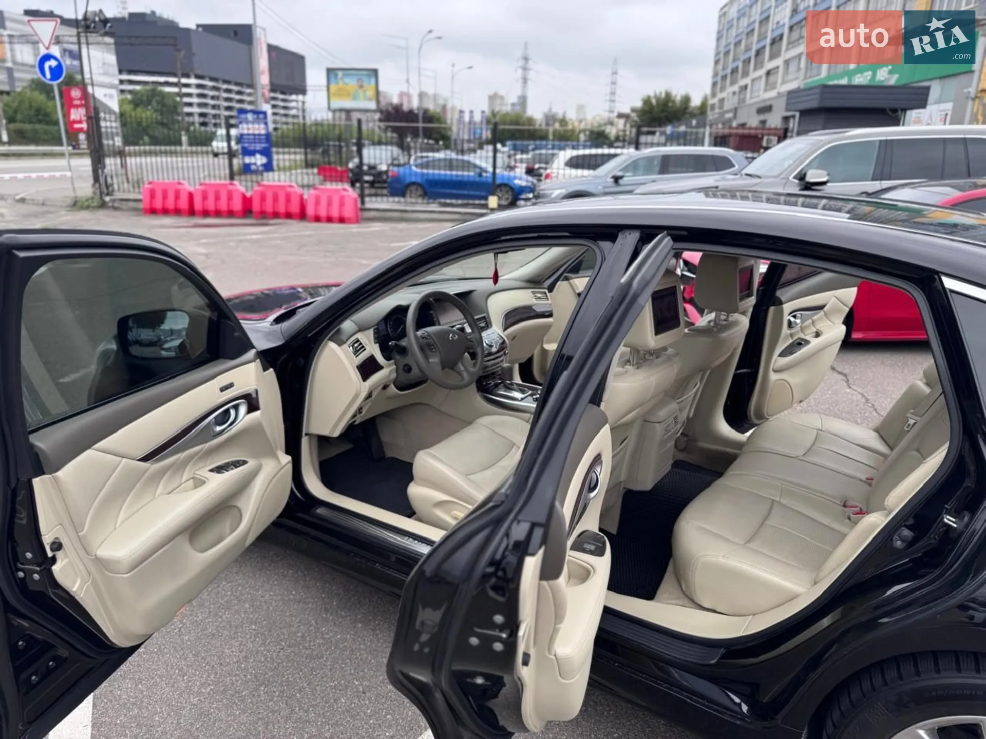 2013 Infiniti Q70 - мініатюра 24