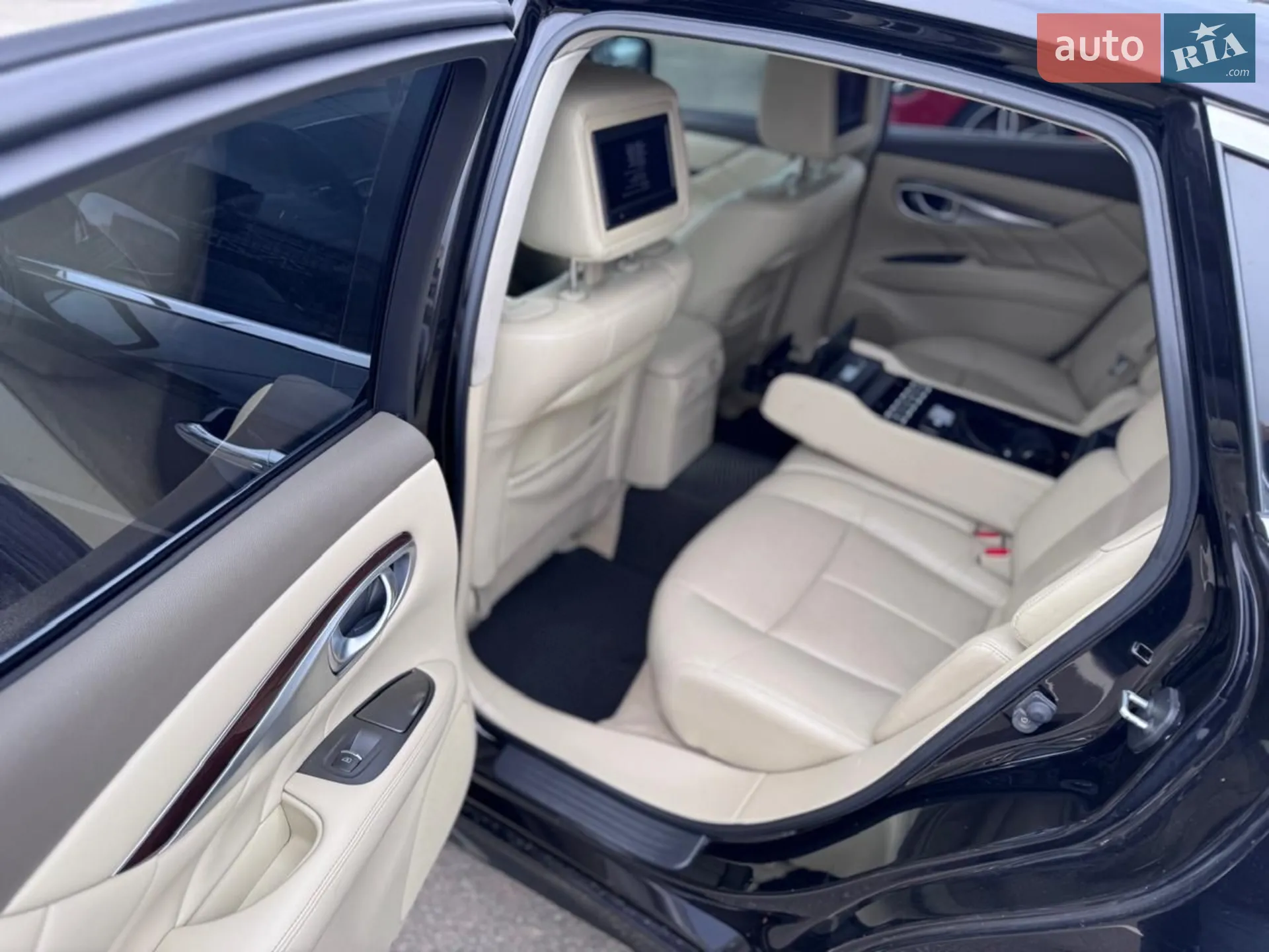 2013 Infiniti Q70 - мініатюра 34