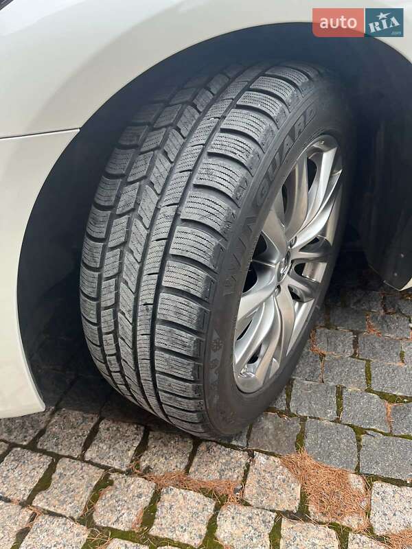 Седан Infiniti Q70 2016 в Белой Церкви фото 8 Седан Infiniti Q70 2016 в Белой Церкви