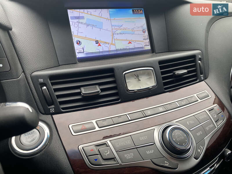 Седан Infiniti Q70 2017 в Києві