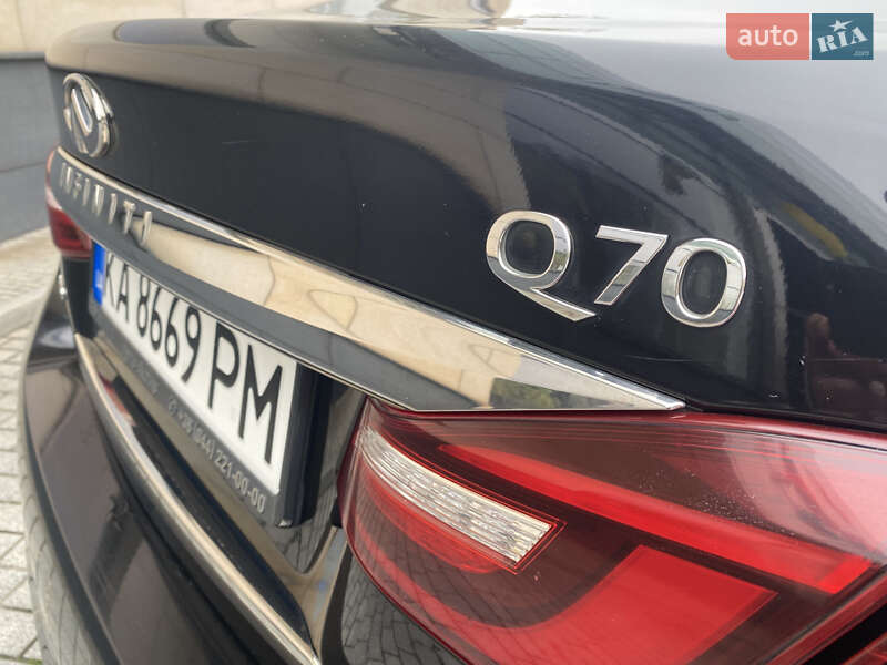 Седан Infiniti Q70 2017 в Києві