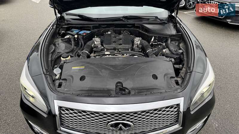 Седан Infiniti Q70 2015 в Києві