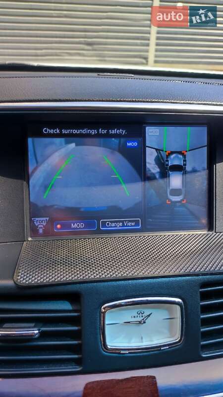 Седан Infiniti Q70 2017 в Киеве фото 12 Седан Infiniti Q70 2017 в Киеве