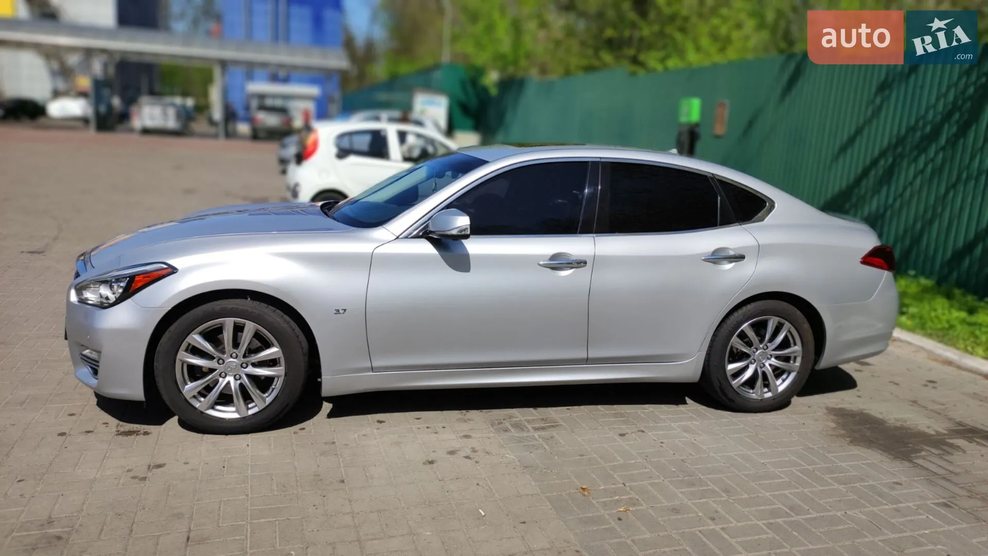 2017 Infiniti Q70 - мініатюра 23