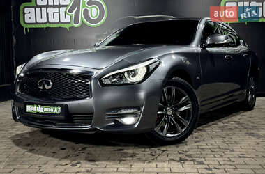 Седан Infiniti Q70 2015 в Одессе