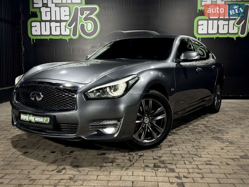 Седан Infiniti Q70 2015 в Одессе