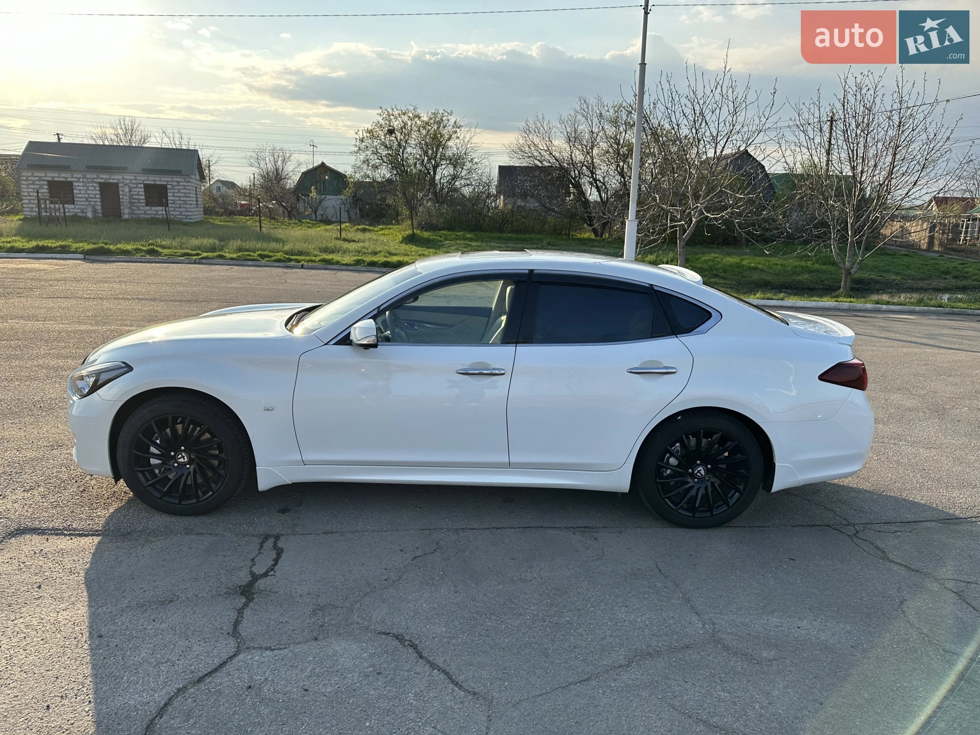 2015 Infiniti Q70 - мініатюра 3