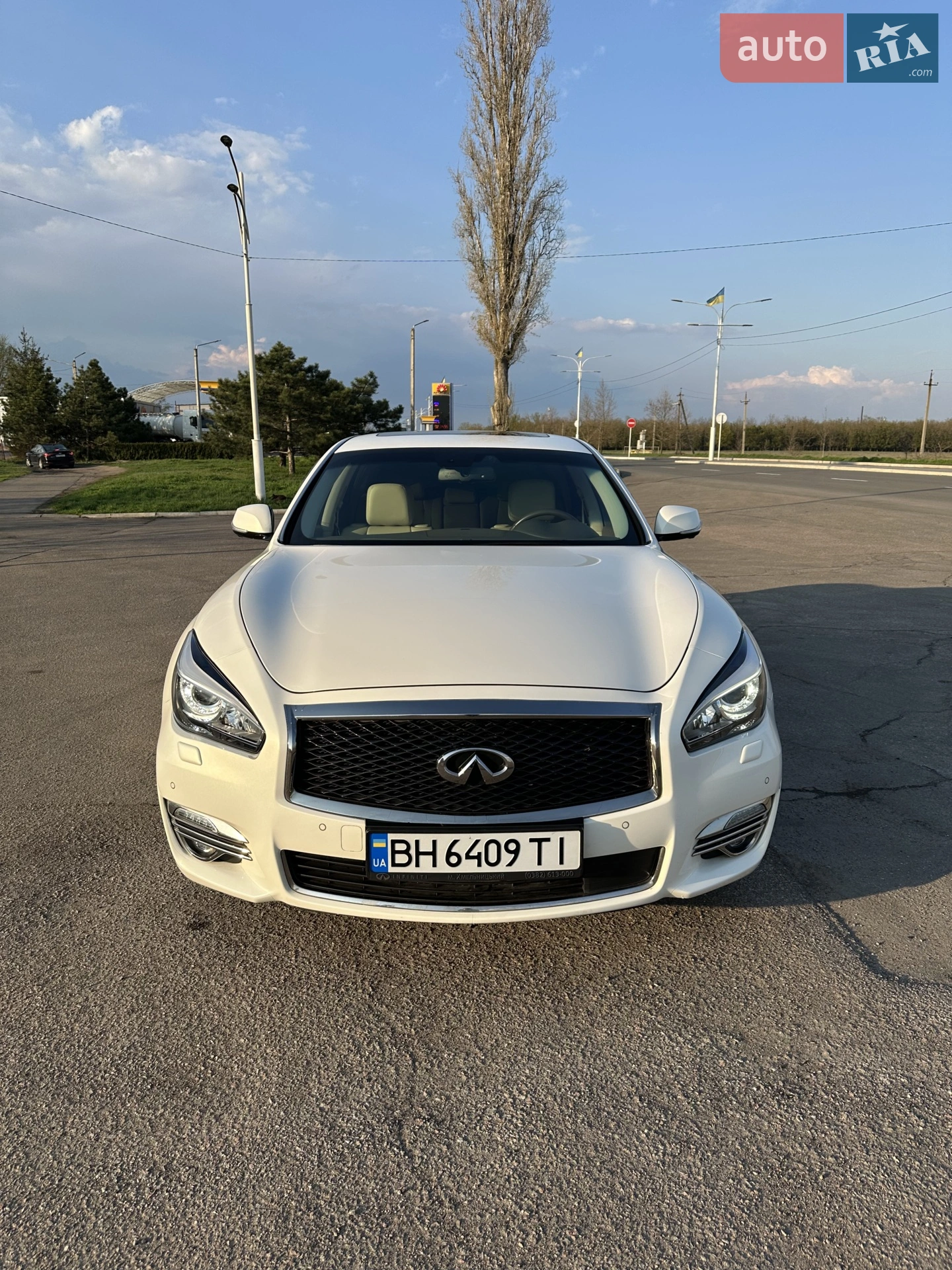 2015 Infiniti Q70 - мініатюра 2