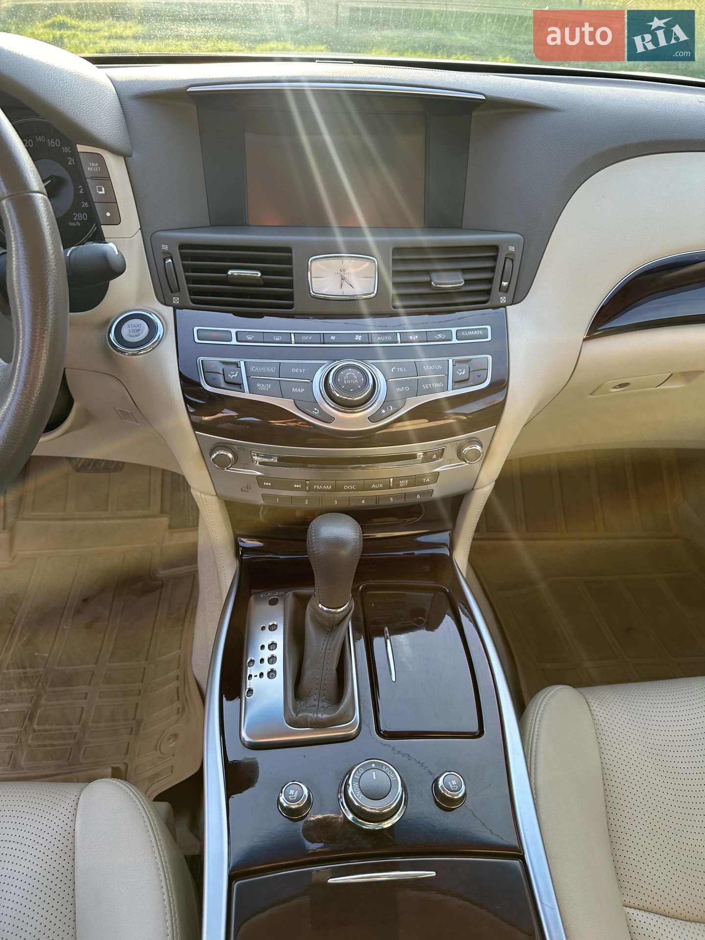 2015 Infiniti Q70 - мініатюра 17