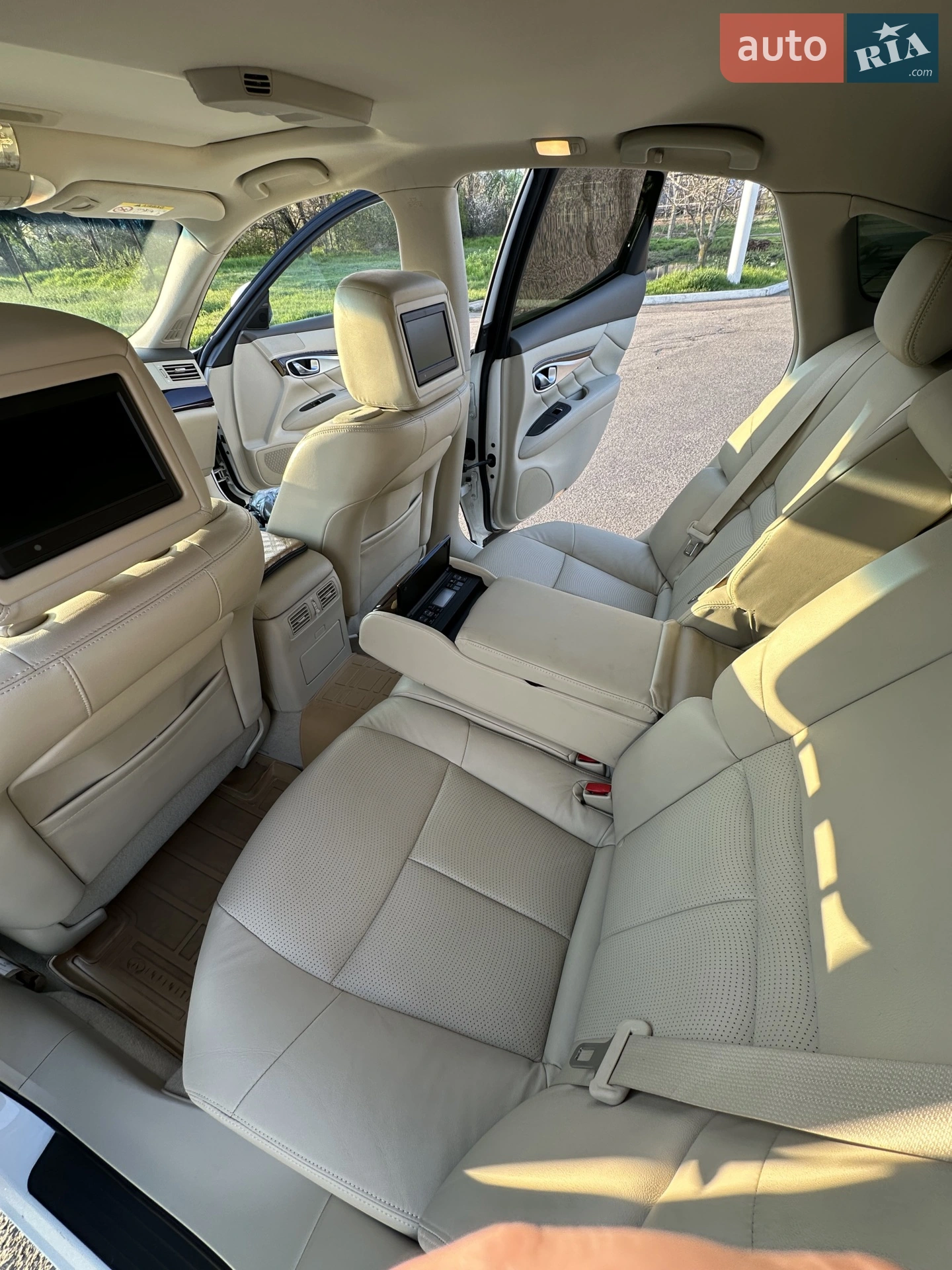 2015 Infiniti Q70 - мініатюра 19