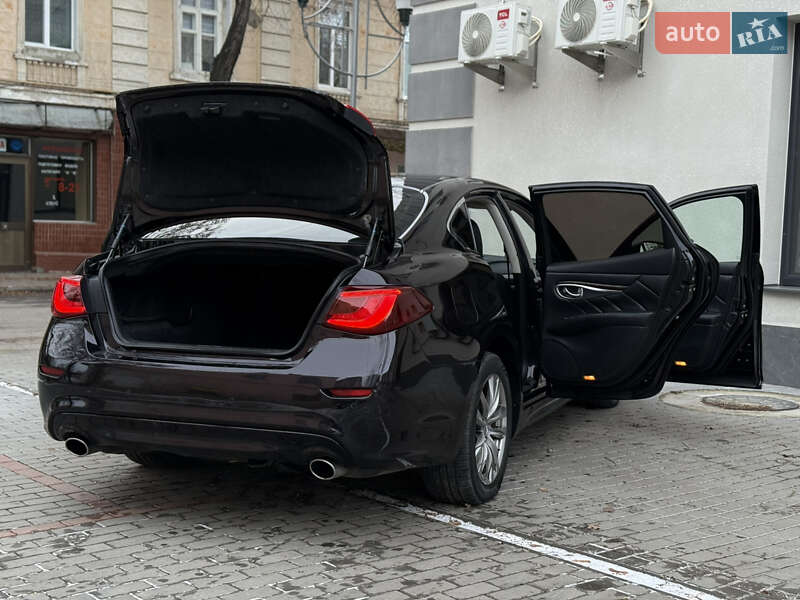 Седан Infiniti Q70 2015 в Могилів-Подільському фото 25 Седан Infiniti Q70 2015 в Могилів-Подільському