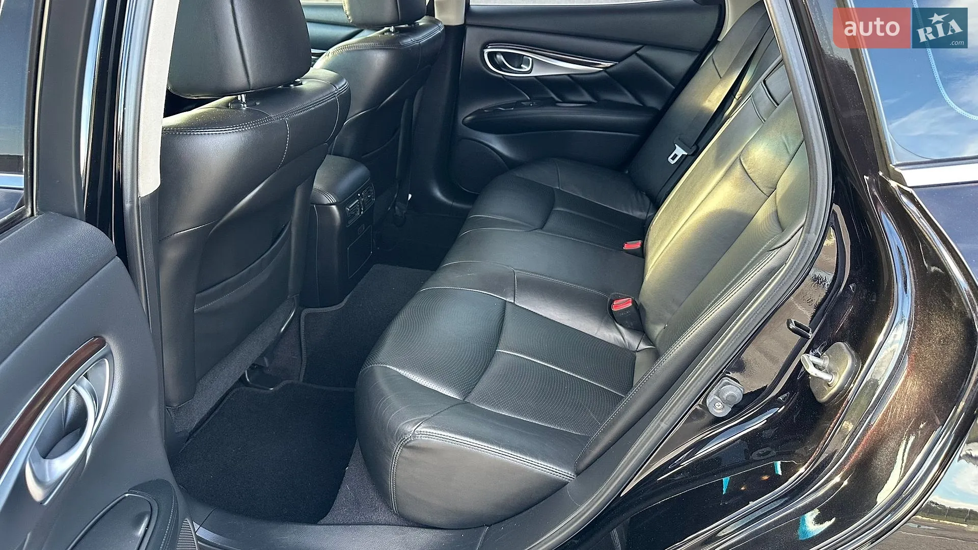 2016 Infiniti Q70 - мініатюра 40