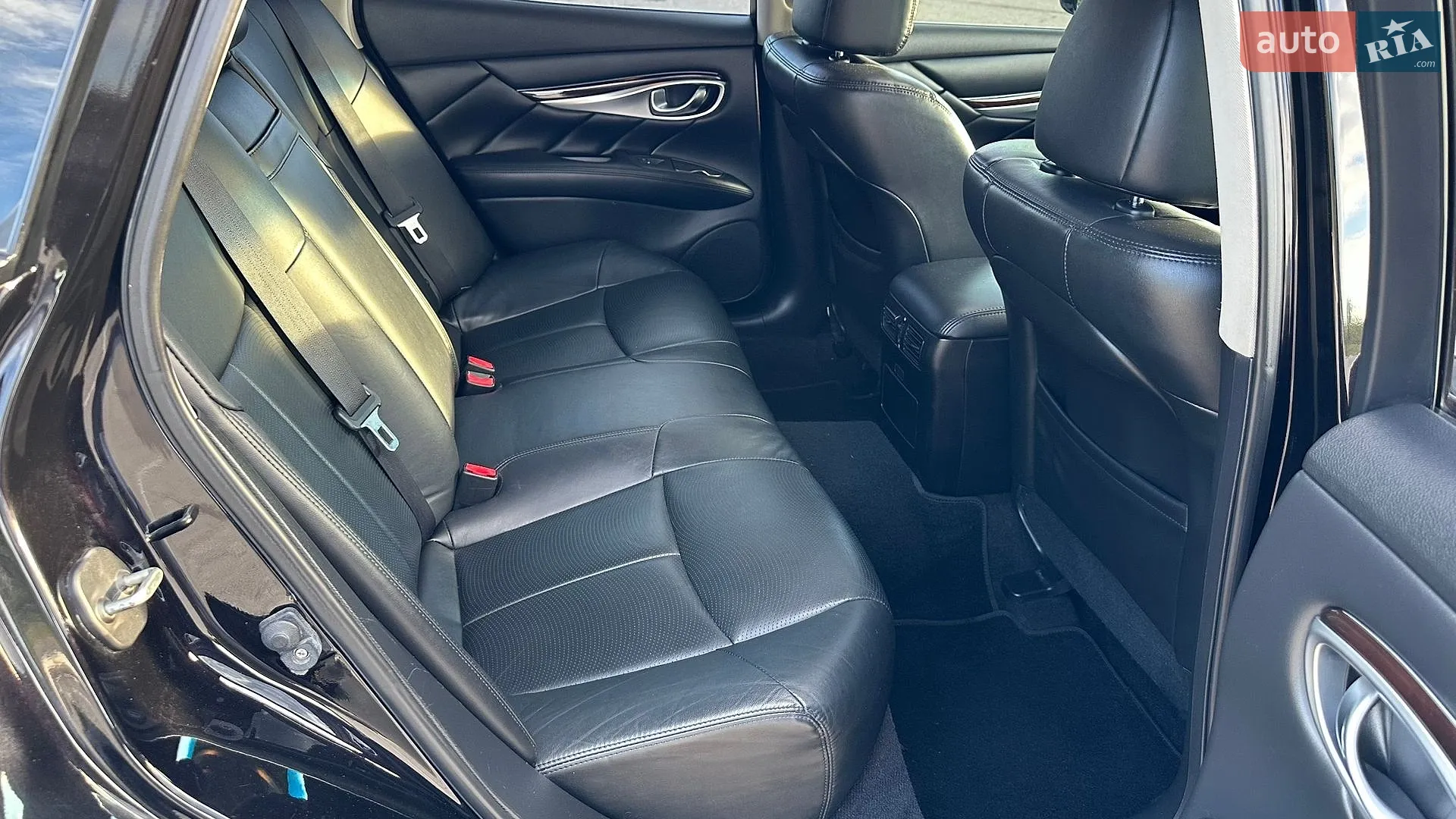 2016 Infiniti Q70 - мініатюра 43
