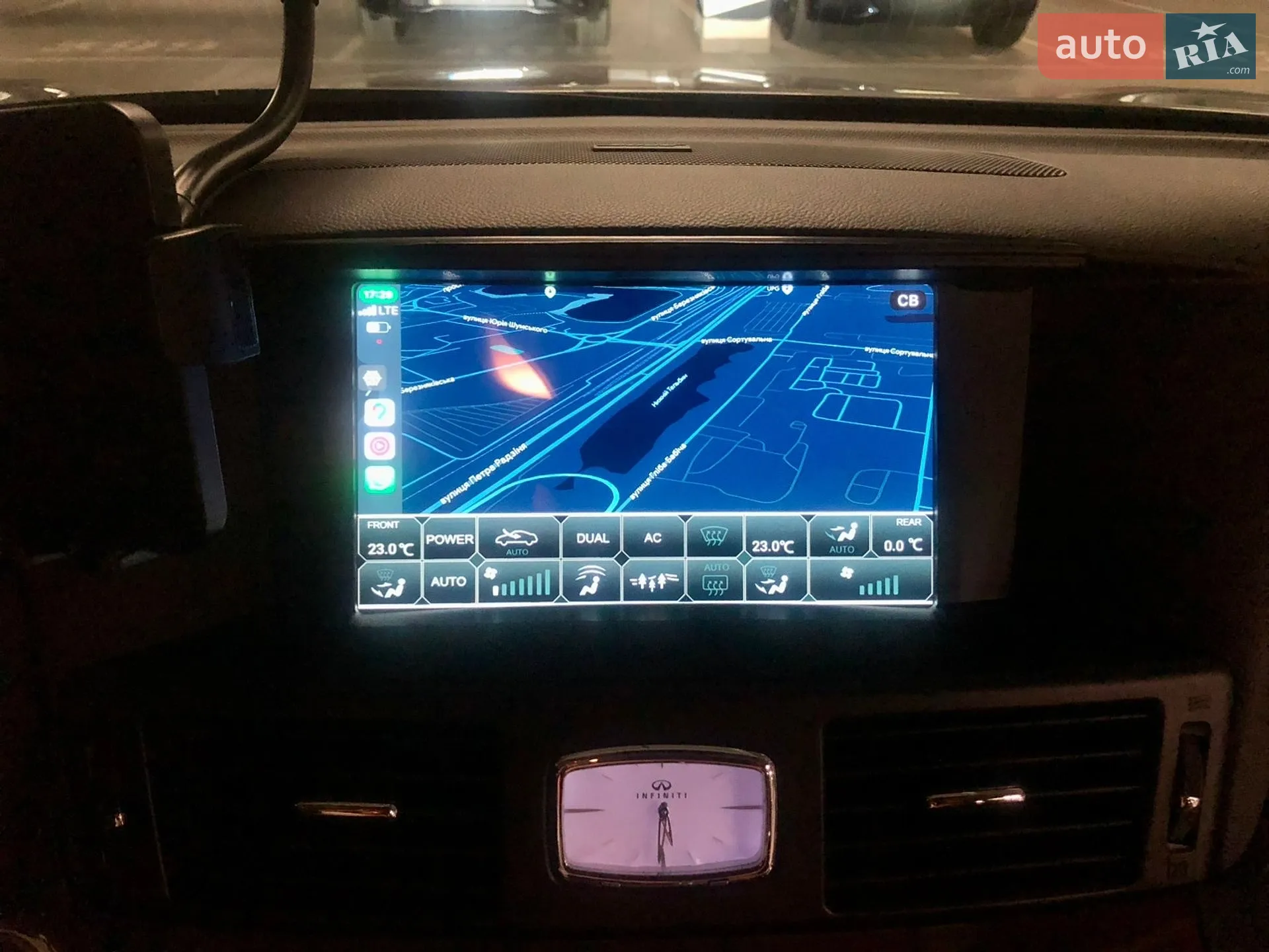 2015 Infiniti Q70 - мініатюра 18
