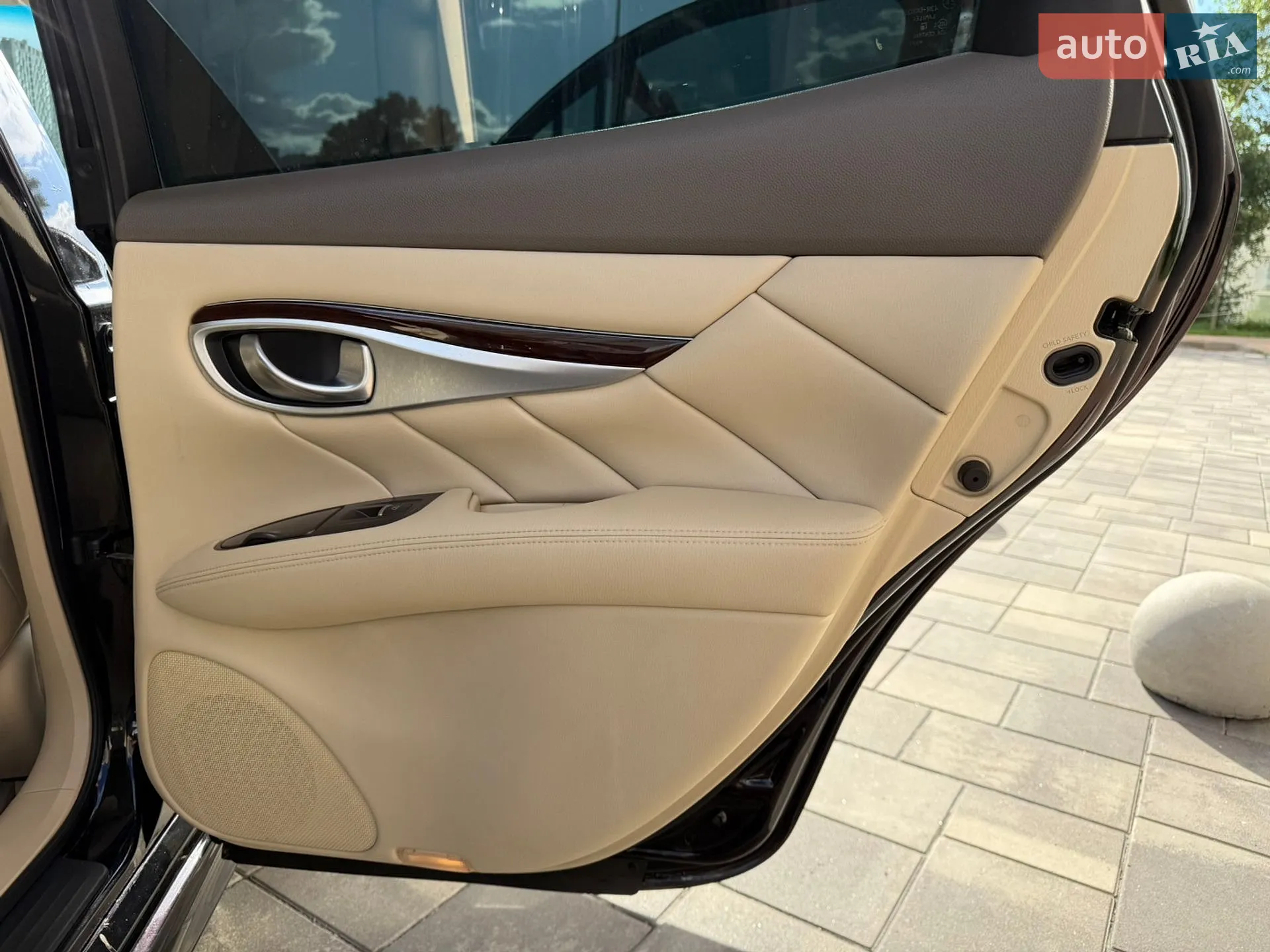 2013 Infiniti Q70 - мініатюра 17