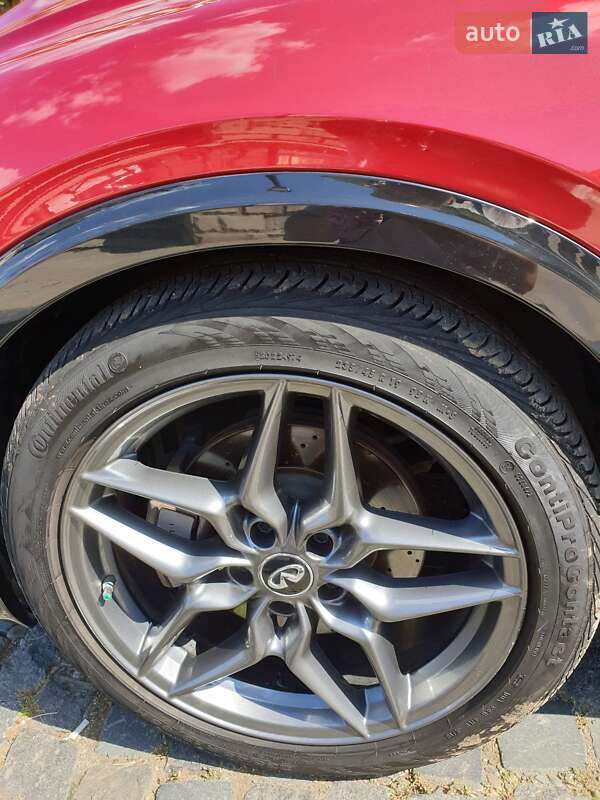 Внедорожник / Кроссовер Infiniti QX30 2016 в Черновцах