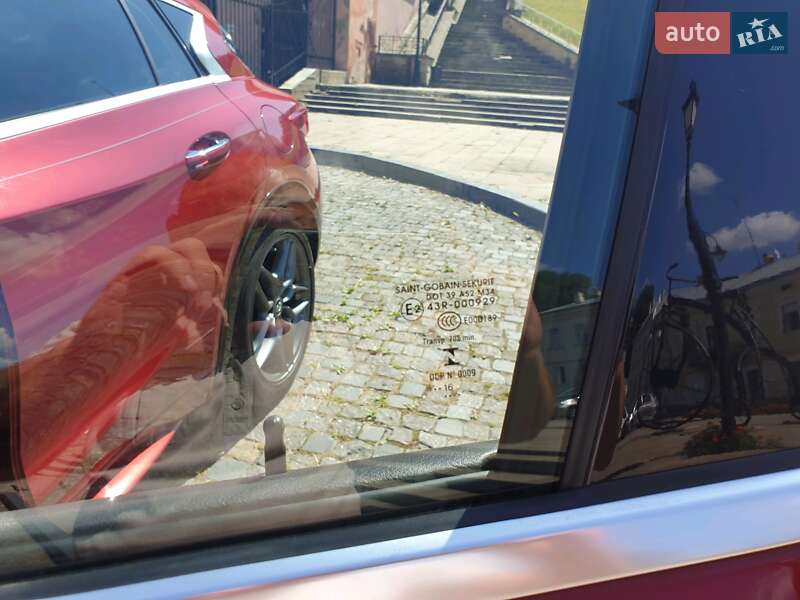 Внедорожник / Кроссовер Infiniti QX30 2016 в Черновцах