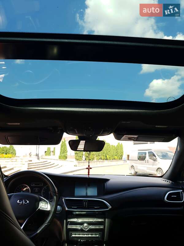 Внедорожник / Кроссовер Infiniti QX30 2016 в Черновцах