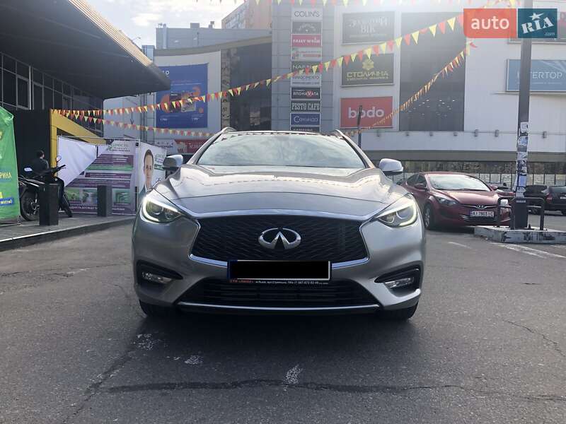 Внедорожник / Кроссовер Infiniti QX30 2016 в Киеве