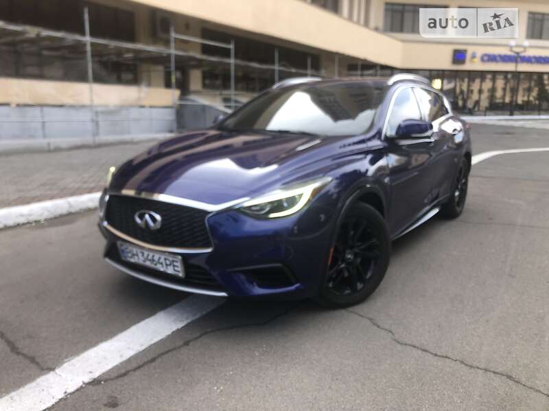 Хэтчбек Infiniti QX30 2016 в 