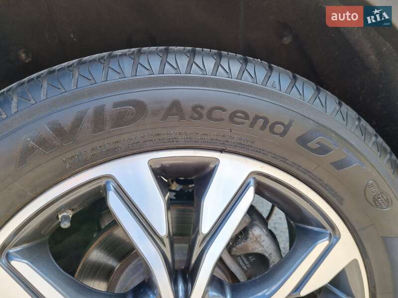 Внедорожник / Кроссовер Infiniti QX30 2016 в Днепре