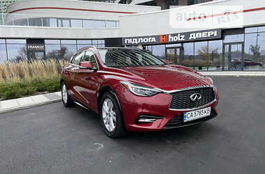 Внедорожник / Кроссовер Infiniti QX30 2016 в 