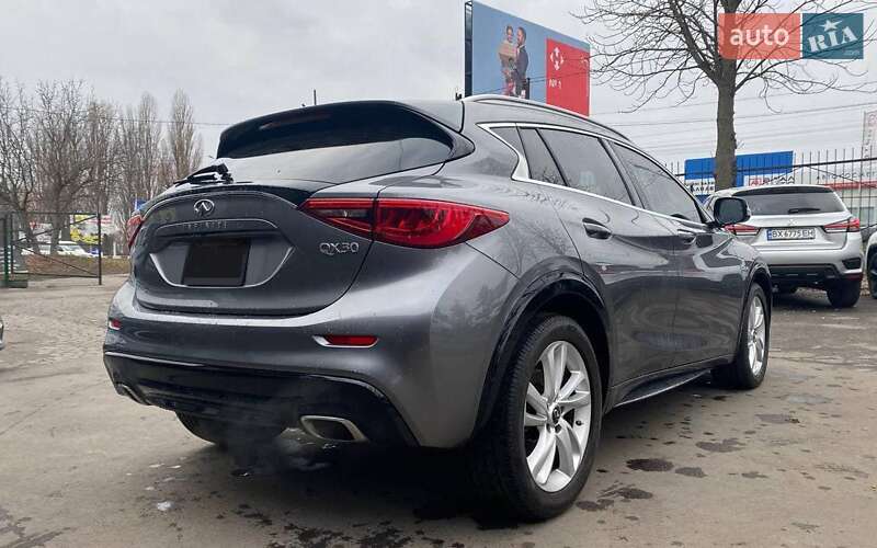 Внедорожник / Кроссовер Infiniti QX30 2018 в Львове
