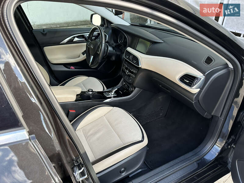 Внедорожник / Кроссовер Infiniti QX30 2018 в Киеве