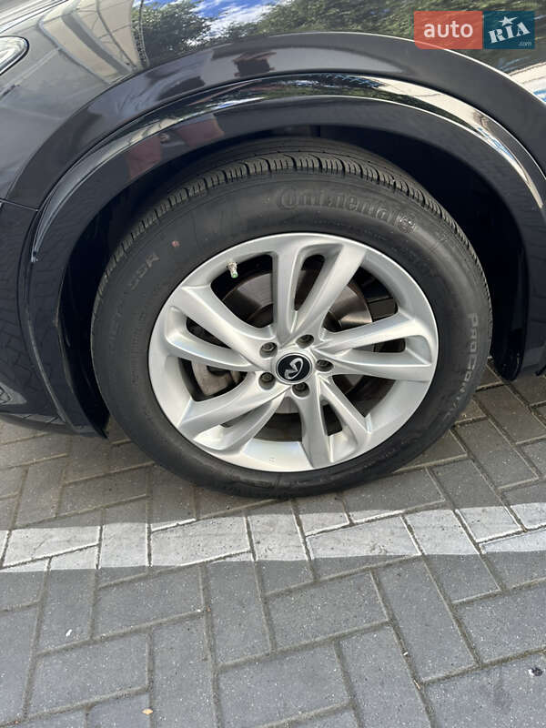 Внедорожник / Кроссовер Infiniti QX30 2018 в Киеве