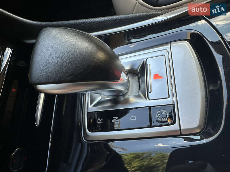 Внедорожник / Кроссовер Infiniti QX30 2018 в Киеве