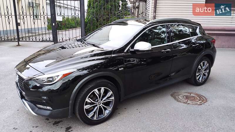 Внедорожник / Кроссовер Infiniti QX30 2016 в Одессе