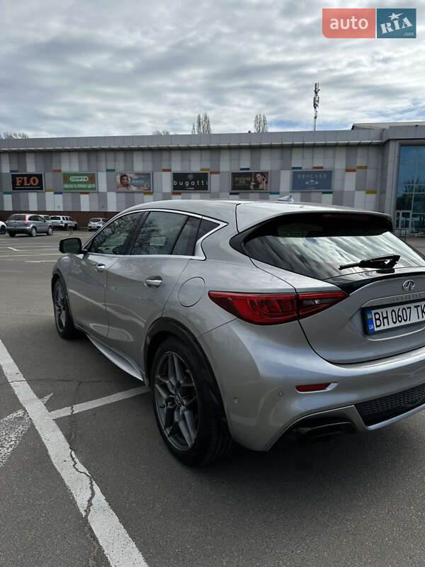 Infiniti QX30 2017