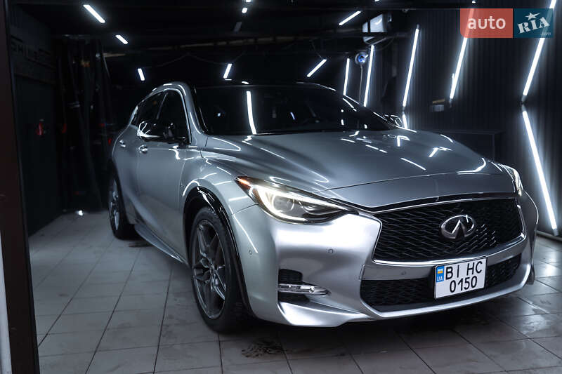 Внедорожник / Кроссовер Infiniti QX30 2017 в Полтаве