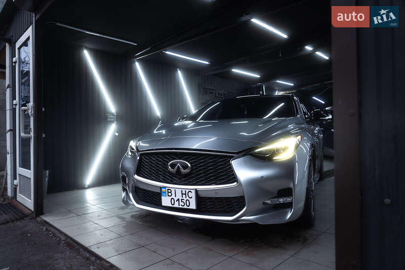 Внедорожник / Кроссовер Infiniti QX30 2017 в Полтаве