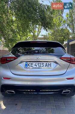 Внедорожник / Кроссовер Infiniti QX30 2016 в Кривом Роге