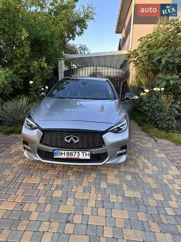 Внедорожник / Кроссовер Infiniti QX30 2017 в Одессе