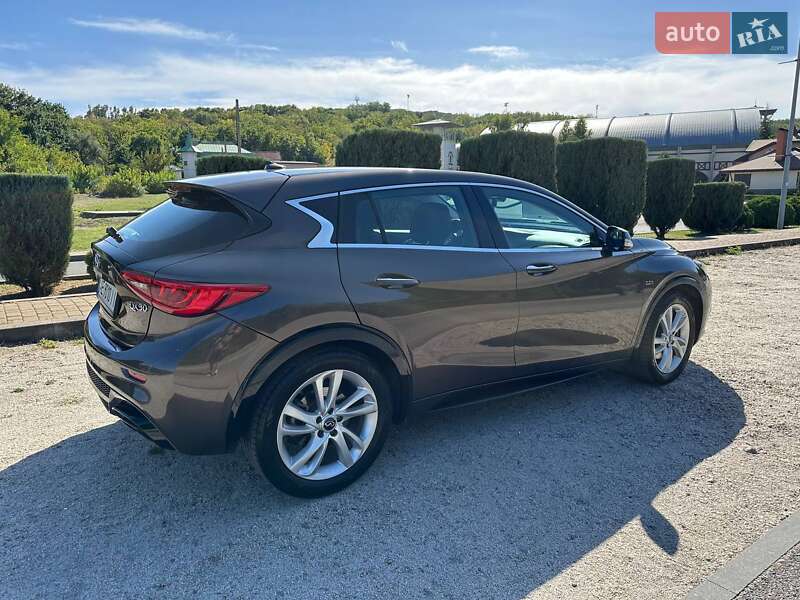 Внедорожник / Кроссовер Infiniti QX30 2017 в Днепре фото 6 Внедорожник / Кроссовер Infiniti QX30 2017 в Днепре