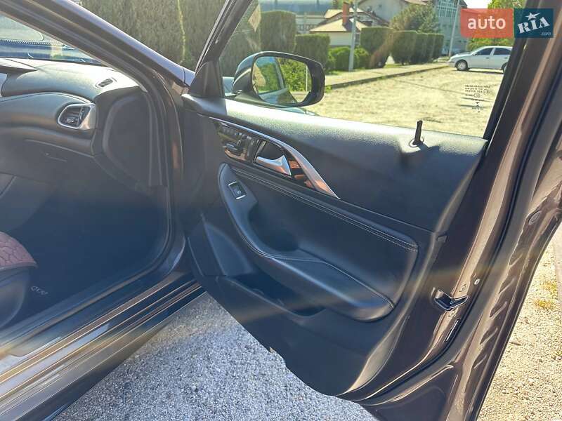 Внедорожник / Кроссовер Infiniti QX30 2017 в Днепре фото 26 Внедорожник / Кроссовер Infiniti QX30 2017 в Днепре