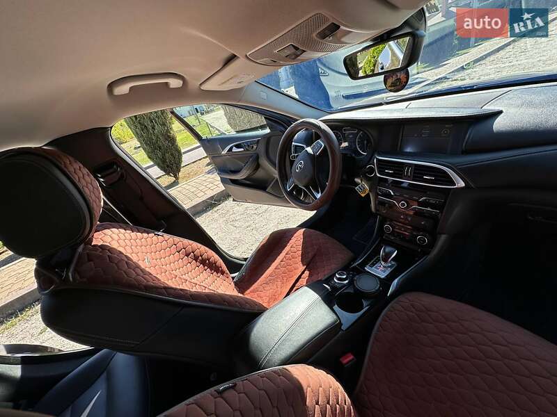 Внедорожник / Кроссовер Infiniti QX30 2017 в Днепре фото 32 Внедорожник / Кроссовер Infiniti QX30 2017 в Днепре