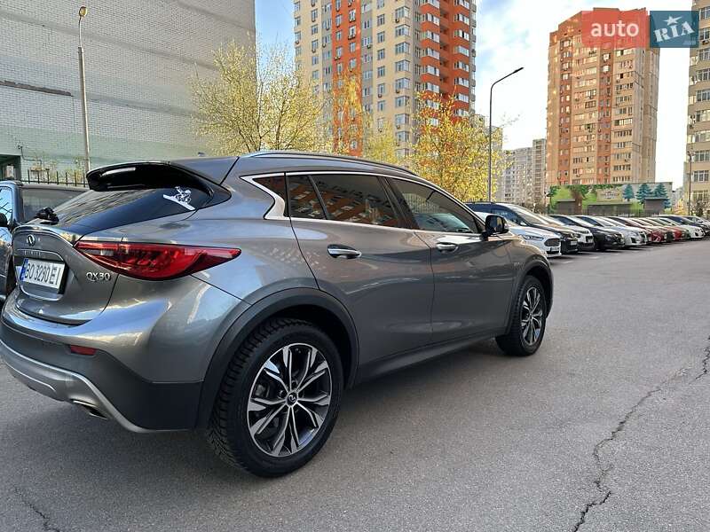Внедорожник / Кроссовер Infiniti QX30 2018 в Киеве
