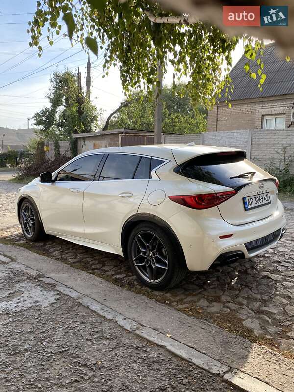 Внедорожник / Кроссовер Infiniti QX30 2017 в Запорожье