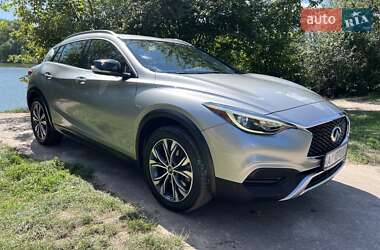 Внедорожник / Кроссовер Infiniti QX30 2016 в Киеве