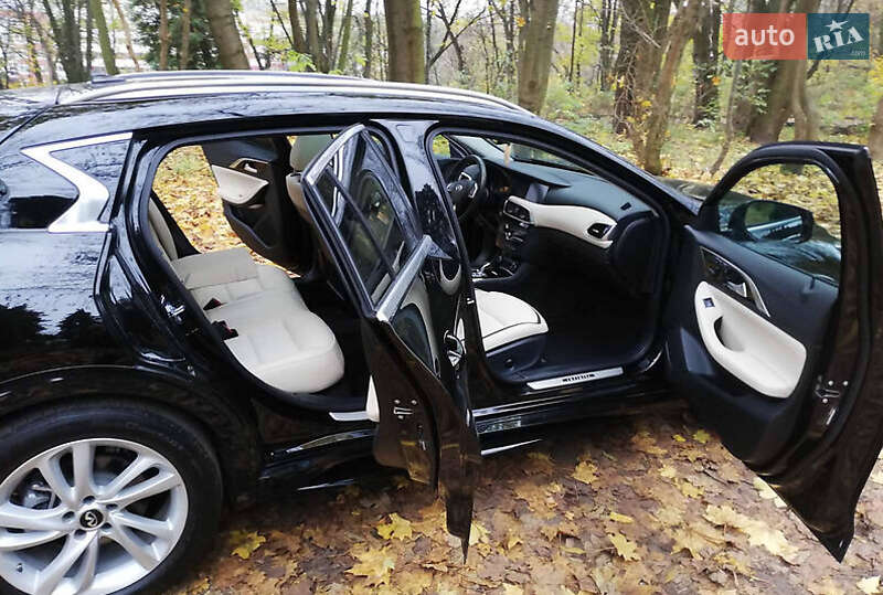 Внедорожник / Кроссовер Infiniti QX30 2018 в Львове