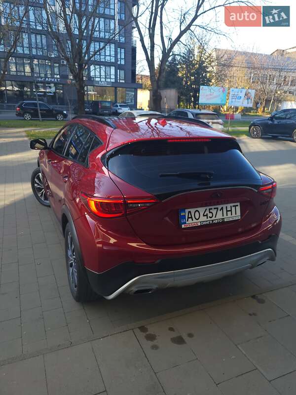 Внедорожник / Кроссовер Infiniti QX30 2017 в Ужгороде