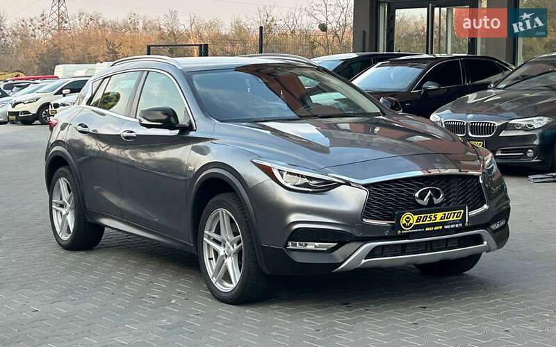 Infiniti QX30 2016