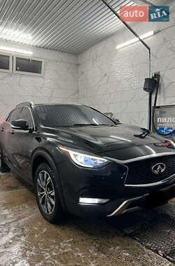 Внедорожник / Кроссовер Infiniti QX30 2017 в 