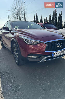Позашляховик / Кросовер Infiniti QX30 2017 в 